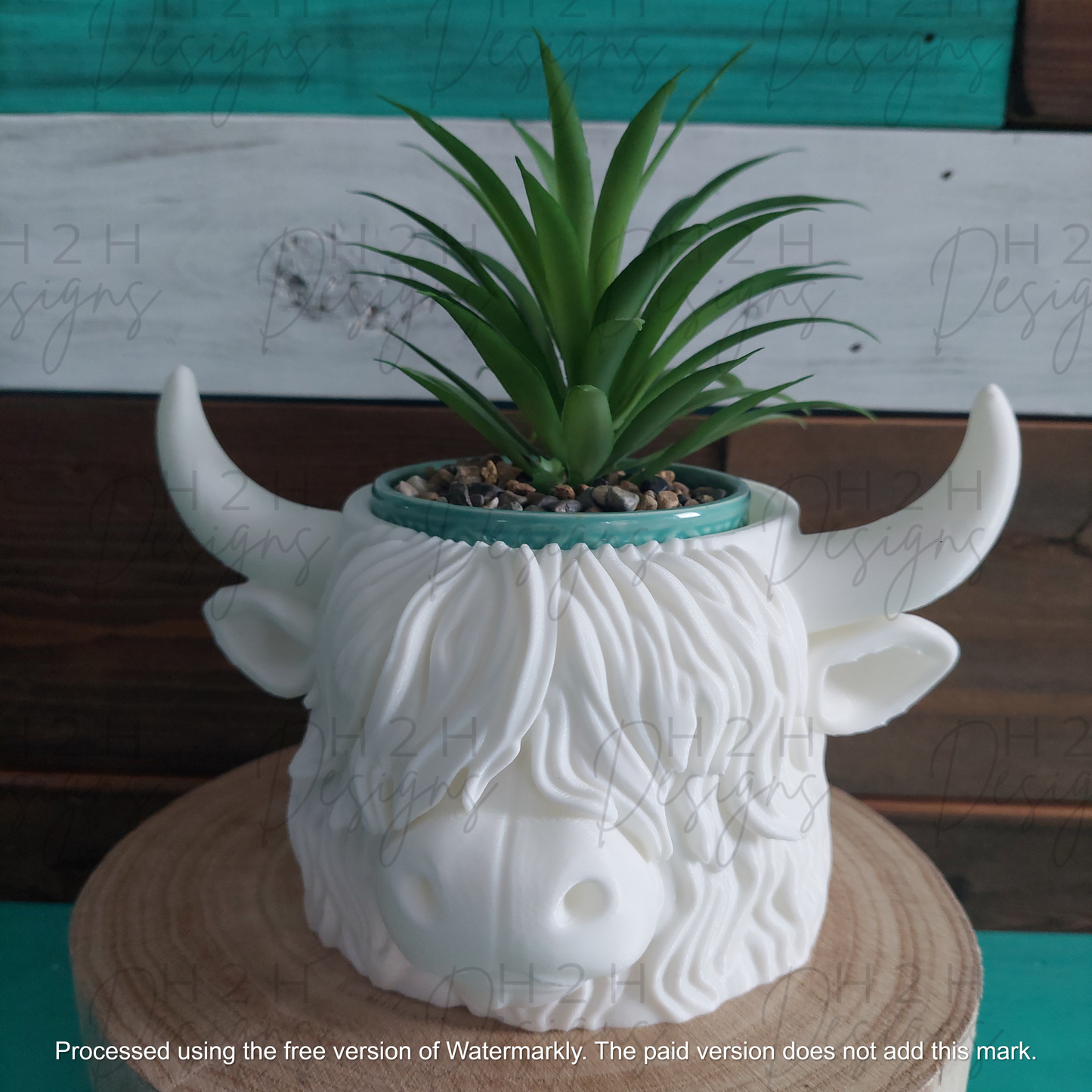 Highland Cow Planter - White