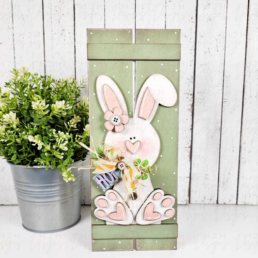 Bunny Pallet Shelf Sitter
