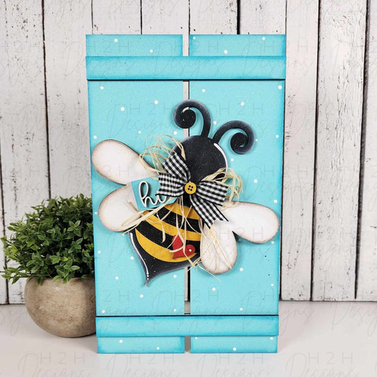Hello Honey Bee Pallet Shelf Sitter