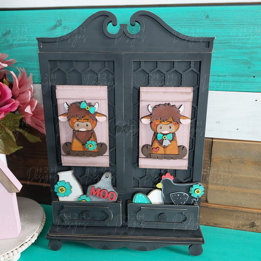 Highland Cow Cabinet Insert